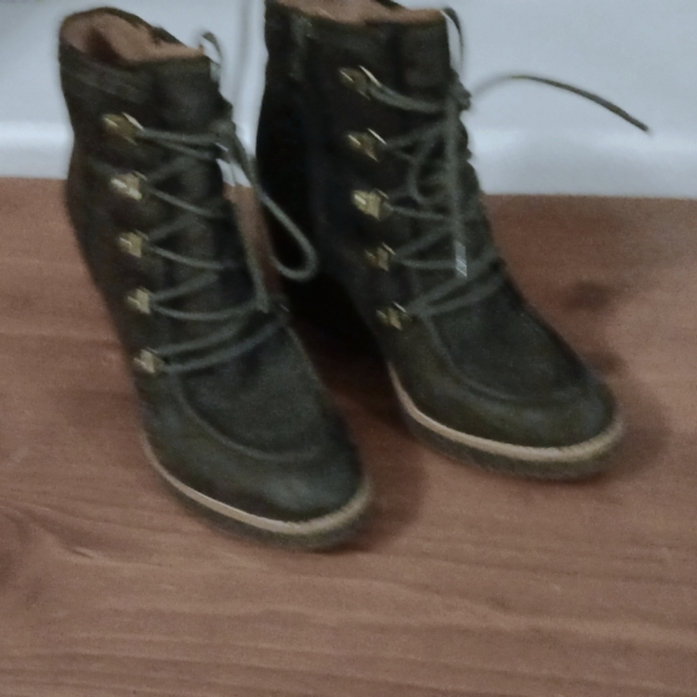 Zodiac Wedge Bootie